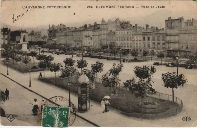 CPA Clermont Ferrand Place de Jaude (1234086)