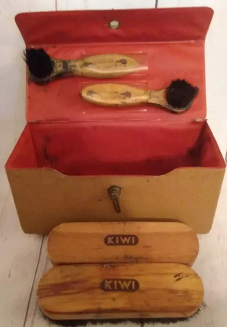 VINTAGE KIWI SHOE SHINE COMPACT case with 4 Brushes