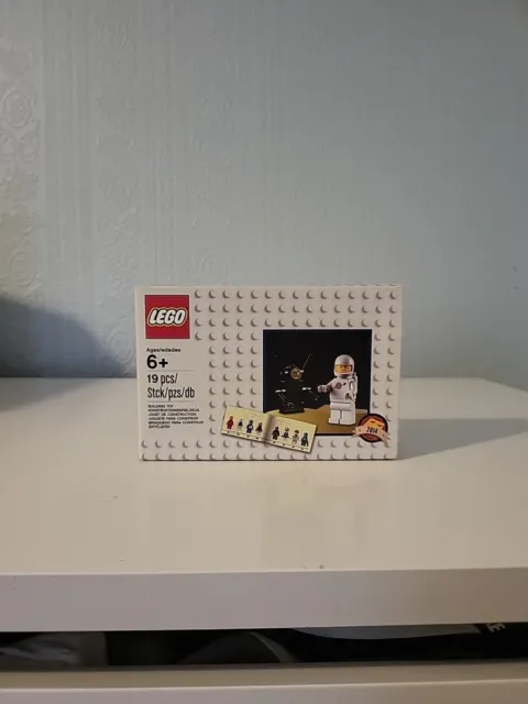 LEGO Space: Classic Spaceman Minifigure (5002812)