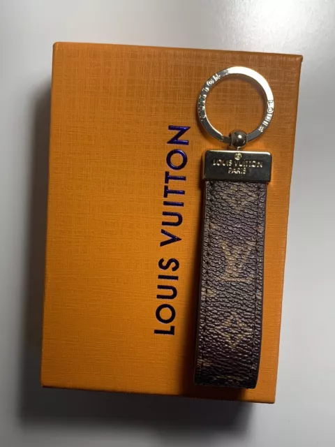 Louis Vuitton Damier LV Dragonne Key Holder, Grey