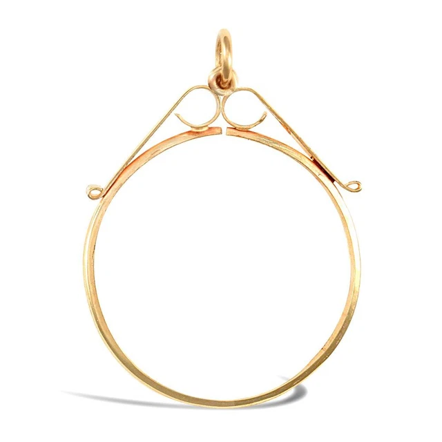 Pendentif Main En Or 18k Sertie D'un Corail Marin Authentique - Bijou Ancien, En Bel état