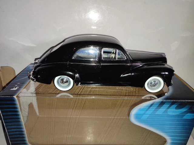Peugeot 203 Cabriolet Solido 1/18 – Miniature De Collection En Très Bon état