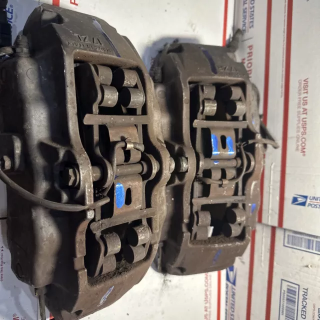 04-10 Audi Q7 Porsche Cayenne VW Touareg 17Z Front Brembo Brake Calipers