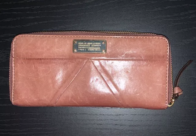 MARC By MARC JACOBS Cow Leather Tan Zip Around Long Wallet Purse Card/Coin Case MARC By MARC JACOBS Cow Leather Tan Zip Around Long Wallet Purse Card/Coin Case