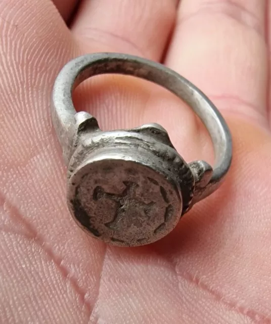 ANCIENT BYZANTINE SILVER RING, 8.48g