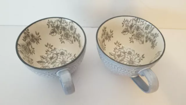 Set of Two Pfaltzgraff Gabriela Gray Coffee Mugs Tea Cups Gray Flowers Inside