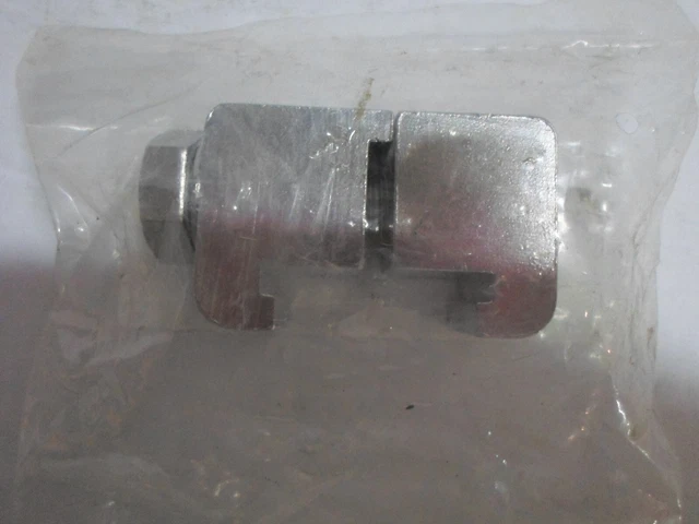 Lot of 5 MKS COO  100761116 2-CLAW CLAMP NW 160-250 ALUMINUM