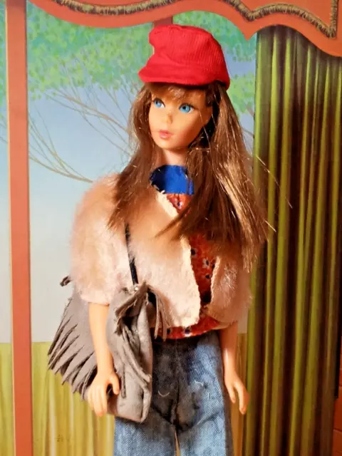 Vintage Mattel Twist n Turn Brunette Barbie with Outfit Japan Body Lashes