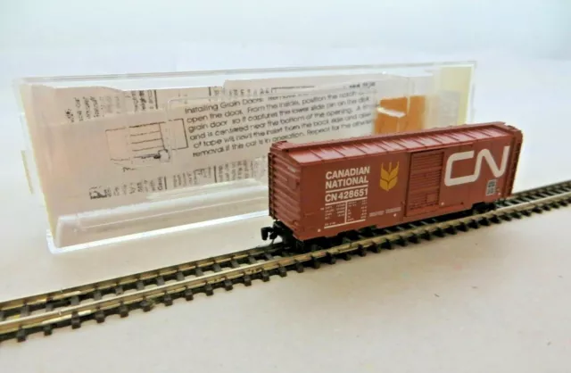Micro-Trains Z 50000590 Canadien National Wagon de Marchandise Couvert IN Ovp