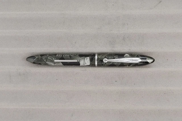 Vintage Sheaffer Junior fountain pen 14k nib fully restored