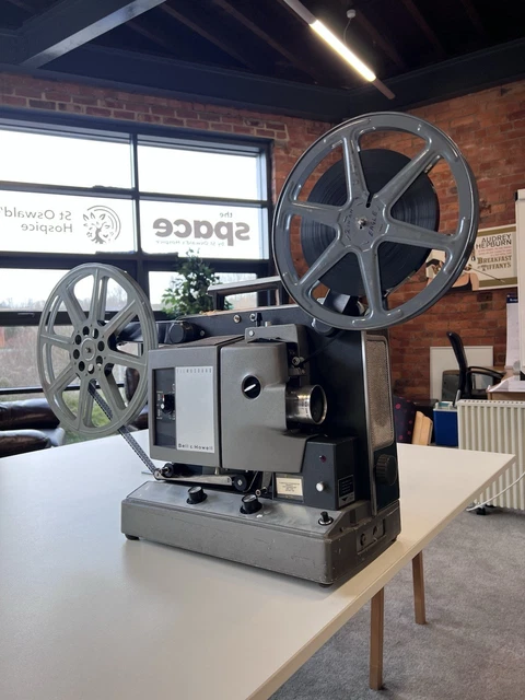 BELL & HOWELL Filmosound Model 642 16mm Cine Film Projector, Full Working Order EUR 285,33 - FR BELL & HOWELL Filmosound Model 642 16mm Cine Film Projector, Full Working Order EUR 285,33 - FR