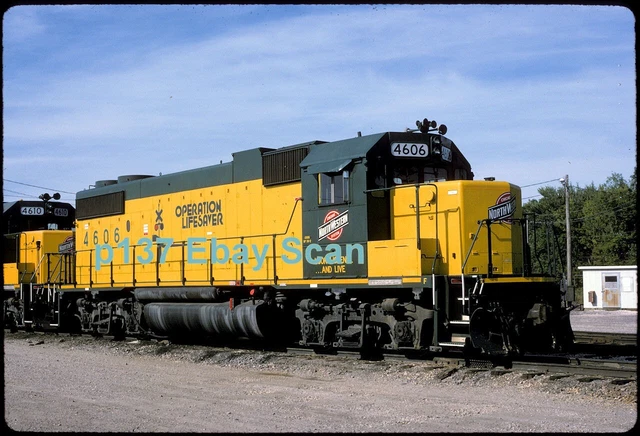 CNW Chicago & North Western GP38-2 4606 OLS Paint ORIGINAL 1995 Kodachrome Slide
