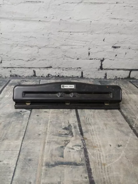 ACCO Model 20 Heavy Duty Black Metal Desk Top 3 Ring Hole Punch PRE-OWNED