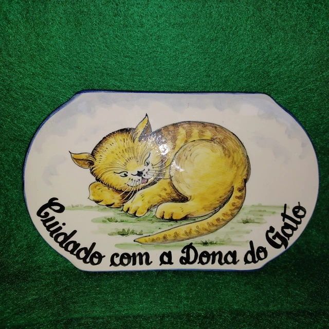 "Beware Of The Cat Lady" Ceramic Tile/Plaque In Spanish Or Portuguese?