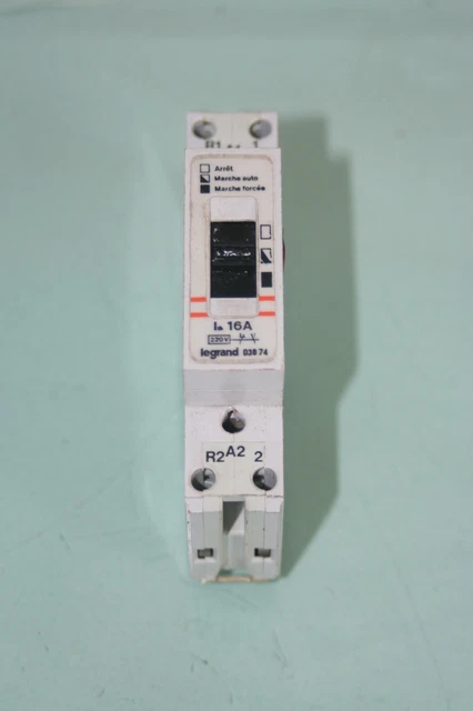 Contacteur Legrand 04033 16A 24V - Occasion Mais En état De Fonctionnement