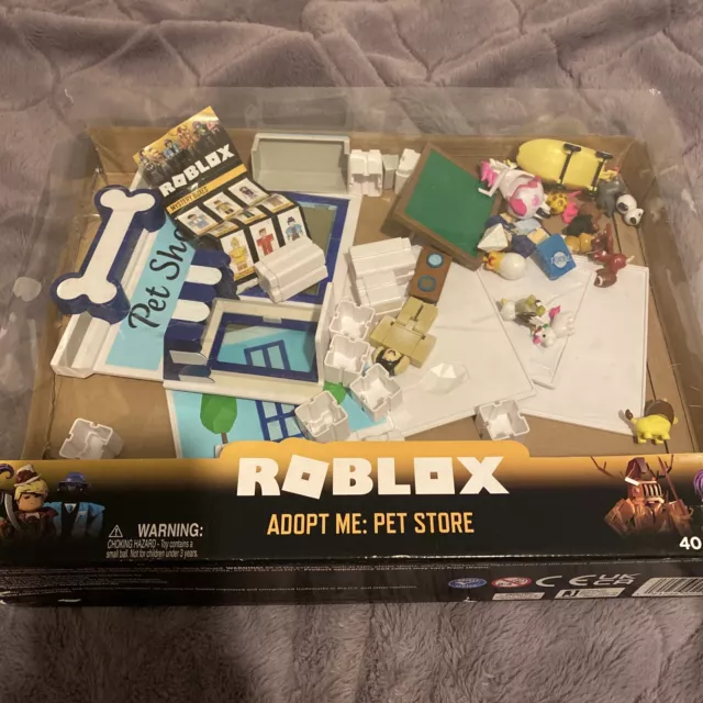 Roblox Celebrity Collection Adopt Me Pet Store Deluxe Action Figure Set NEW