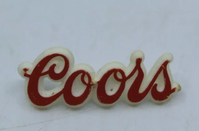 Coors Beer Brewing Company Logo Plastic Collectible Pin Pinback Button Vintage