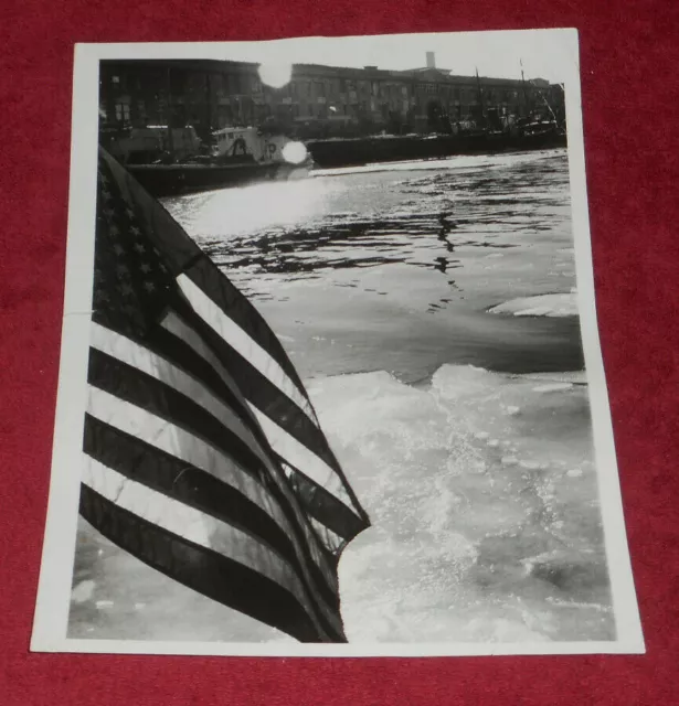 1971 Press Photo Police Patrol Boat John F Kennedy Leaves Boston Fish Pier MA