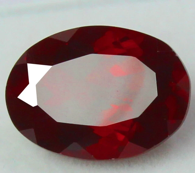 Rubis Naturel De Mogok - Rouge Foncé - 14.40x11.90 Mm - Ovale - 11.65 Ct Certifié GDL