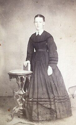 1860’s Civil War Era CDV PHOTO Young Lady School Girl Sandusky Ohio R. E. Weeks