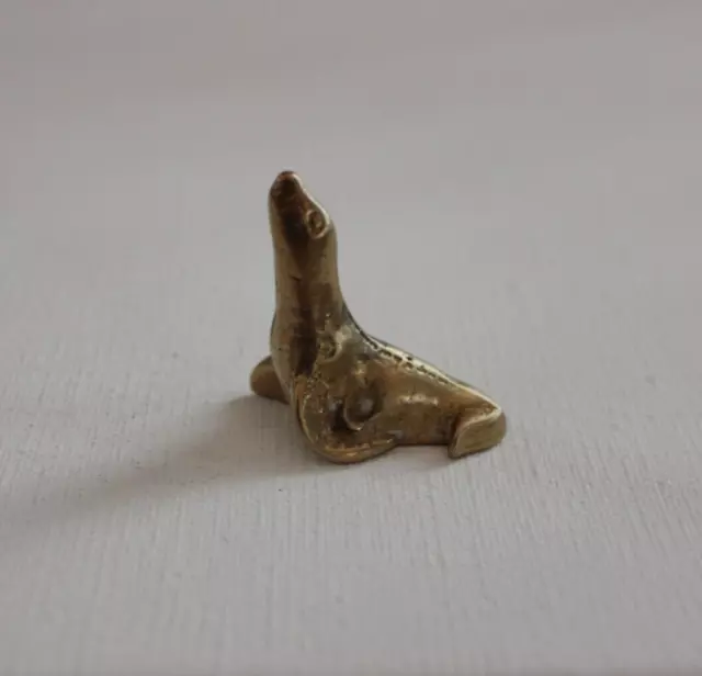 Seehund Messing 34g Tier Figur Miniatur animal brass Skulptur alt vintage 1