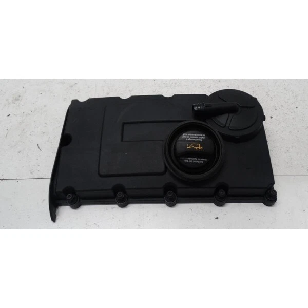 Cache culbuteur Golf 5/Golf plus/Passat/Tiguan/Leon/A3/A4 pièce d'occasion