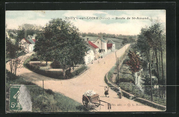 CPA Neuvy-sur-Loire, Route de St-Amand