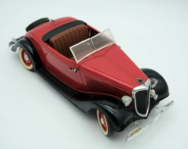 Solido Ford V8 Maquette de Voiture 1.19 Echelle Cabriolet Modèle #82 2