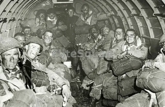 WW2 Photo Picture D Day Paratroopers Jumping D day 228