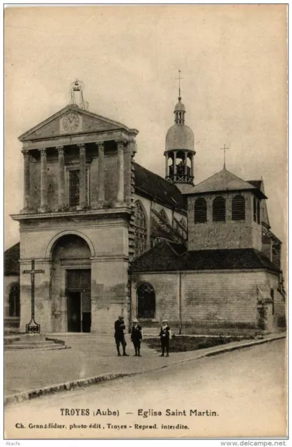 CPA AK TROYES Église St-MARTIN (723049)