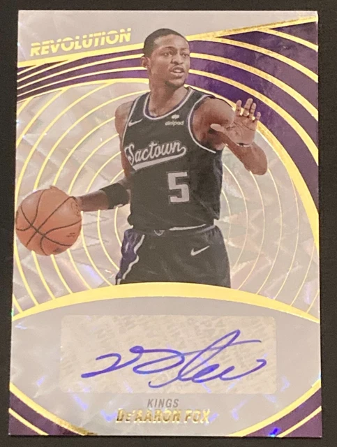 2022-23 Panini Revolution Infinite Autograph #A-FOX De'Aaron Fox 34/75