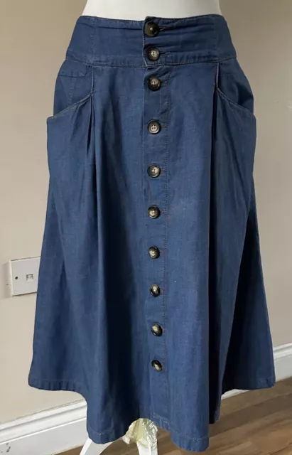 Women's Denim A-line Skirt Size 12 Button down Below the Knee