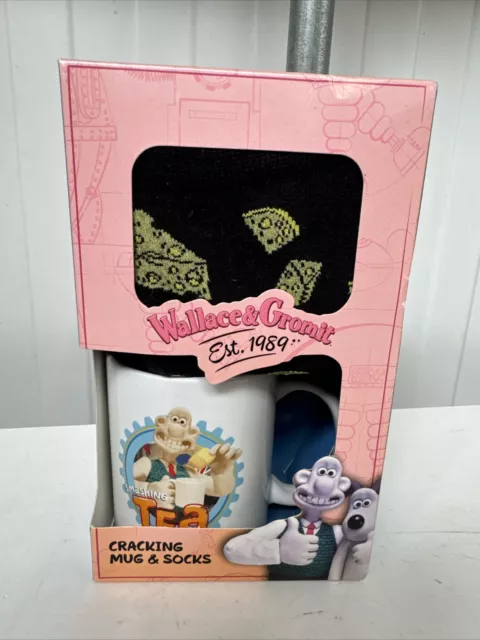 Wallace And Gromit Retro Cracking Mug And Socks 2020