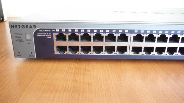 Netgear Prosafe GS752TXS 48 Port Gigabit Smart Switch with 4 X 10Gb SFP+ UPLINKS 2