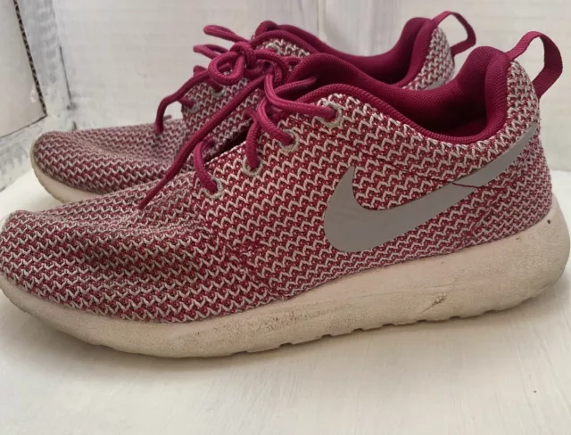 Nike Roshe Run Red Women's Running Shoes Sneakers Size 6.5 - 511882-611