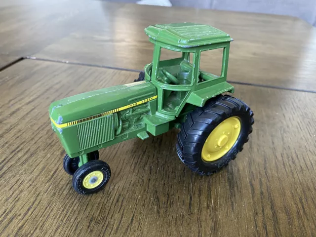 Vintage ERTL John Deere #66 Tractor Narrow Front 1:32 Scale