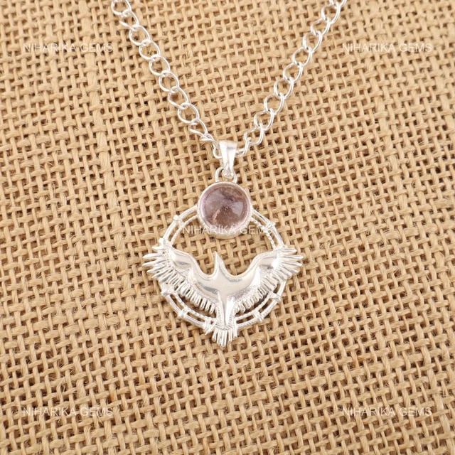 Pendentif en Or Camée sur Coquillage et Diamant