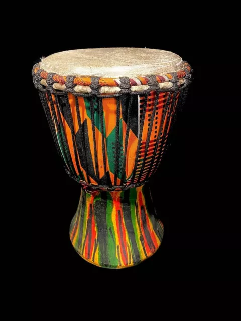 Tamburo djembe africano,/tamburo djembe del Ghana/strumento africano,...