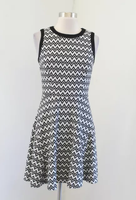 Trina Turk Sheila Dress Chevron Zig Zag Striped Fit and Flare Dress Size S Black