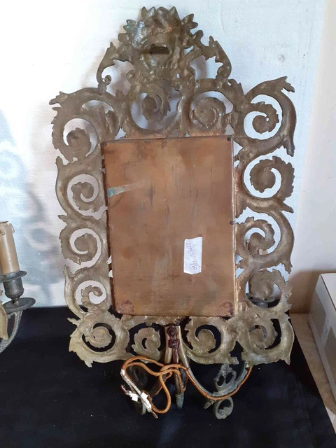 Ancienne paire d'appliques murale 3 feux , en bronze , avec miroir Renaissance 7