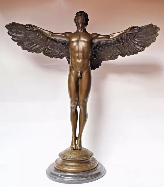 Bronzeskulptur Mann mit Flügeln "Aufsteigender Tag " Massiv Bronze Höhe: 61 cm
