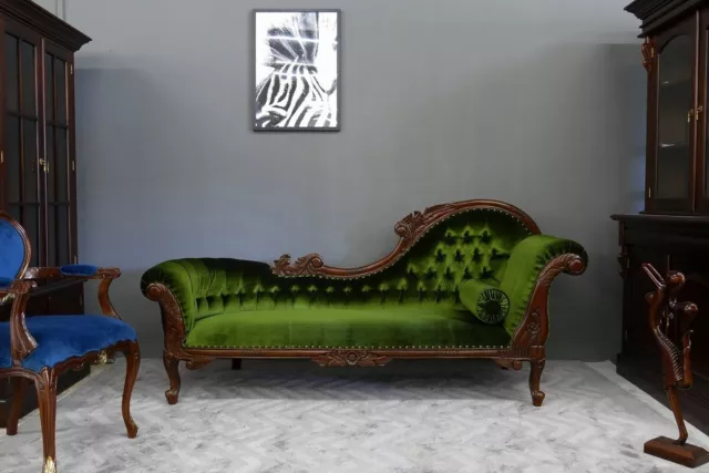 Ein Traum ist diese Couch Recamiere Ottomane Mahagoni brown Walnuss / Samt grün