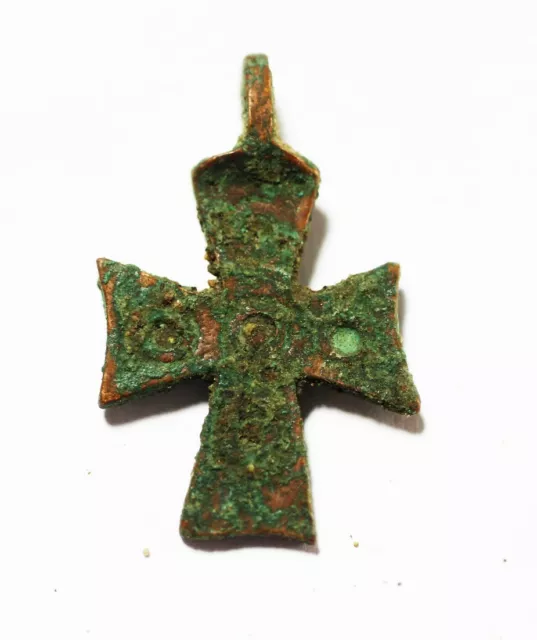 ZURQIEH -as18116- ANCIENT BYZANTINE.  BRONZE CROSS PENDANT. 800 - 1000 A.D