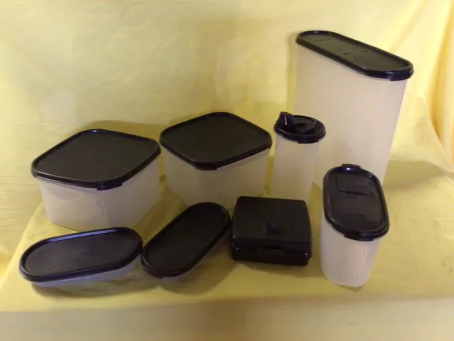 Tupperware Super Oval Modular Mates x 8Black Seals