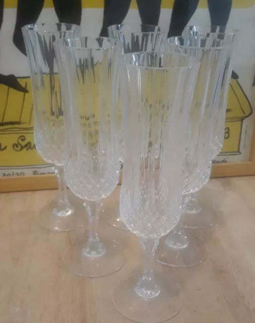 6 flûtes à champagne en cristal d'arques du modèle Longchamp