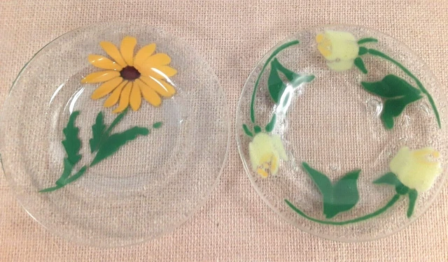 Fused Glass Artist Travis Small Plates Vintage Floral Design Signed
