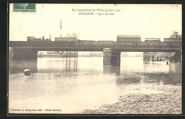 CPA Pontoise, Quai du Port, the floods of the Oise, January 1910 1910