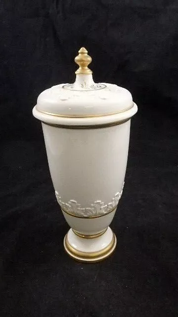 Porcellane d'Arte Agostinelli Bassano Italy Porcelain Classical Urn Ornament