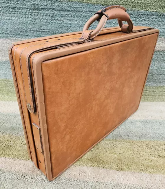 Vintage Hartmann Mid Century Belting Hardside briefcase Attache Leather Lining