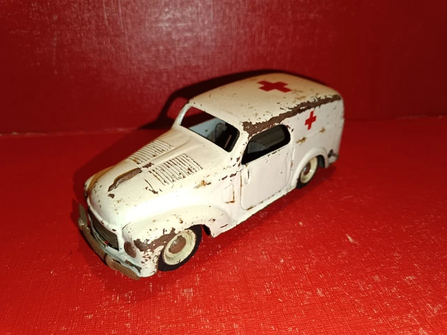 Joustra Réf 2049 - Ford Cabriolet Série Cadet Tole Friction 20cm